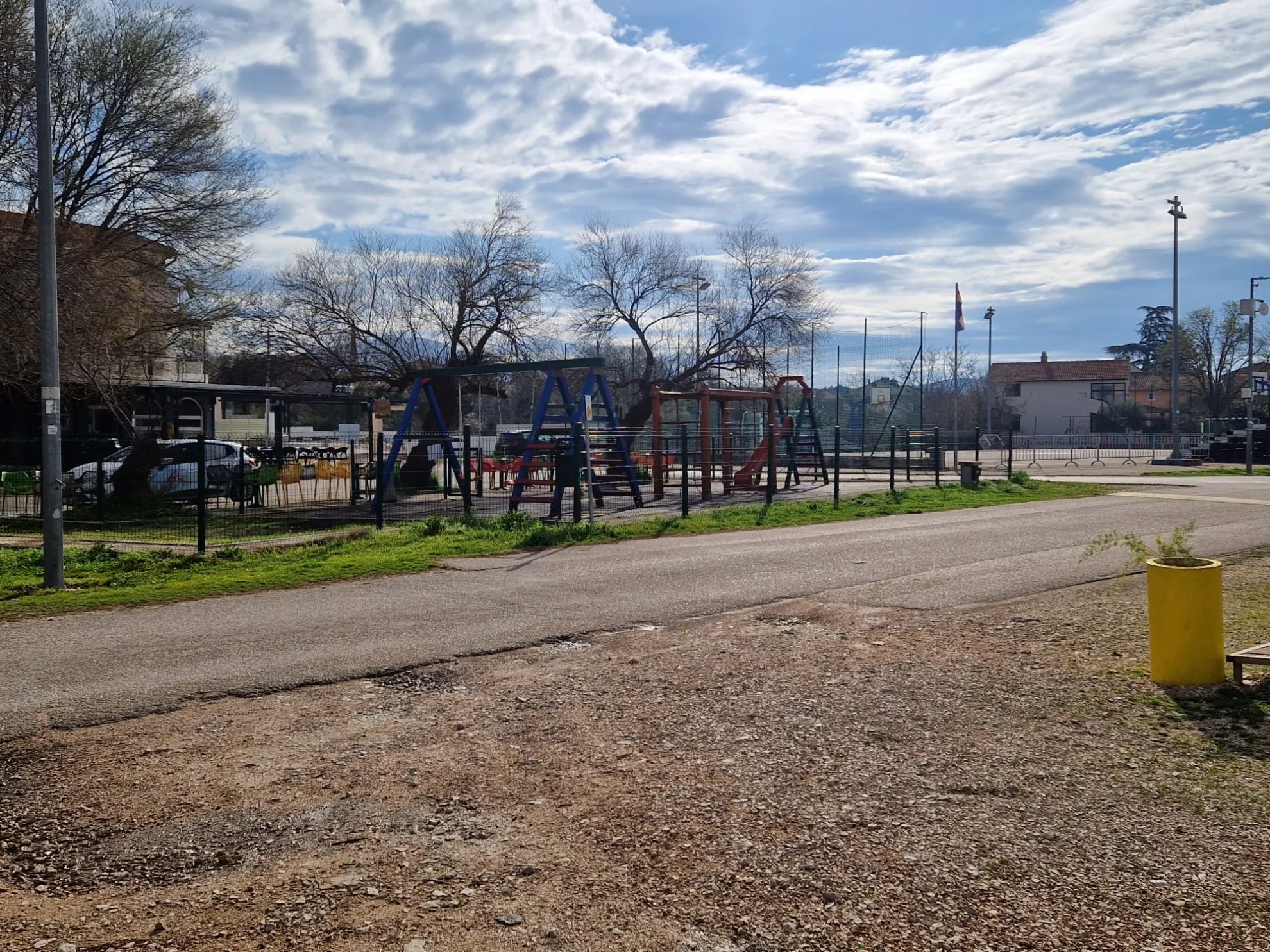 prekrasan građevinski teren blizu mora, bilice, 1000 m2 - slika 5