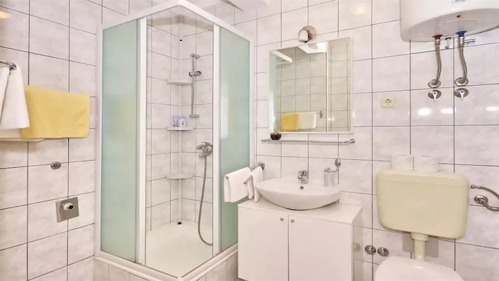 prekrasna kamena kuća na prodaju, 390 m2 - slika 8