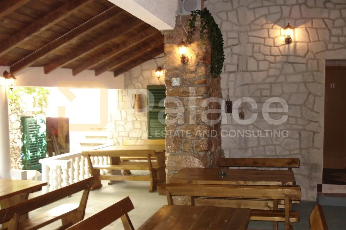 kamena kuća sa renovaciju s funkcionalnim restoranom - slika 5