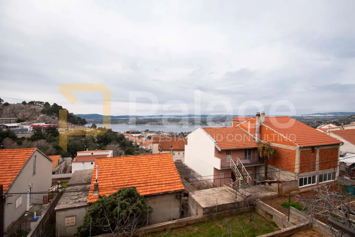 kuća: šibenik, 160.00 m2 - slika 13