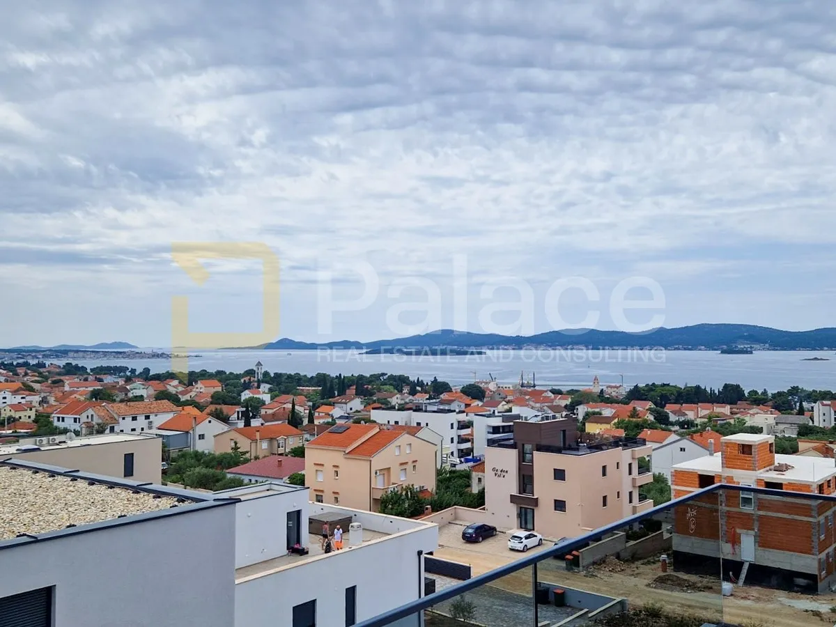 luksuzan penthouse s krovnom terasom i garažom - slika 2
