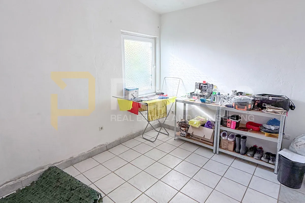 prilika poslovni prostor-garaža sa stanom opcionalno, stankovci 140 m2 - slika 9