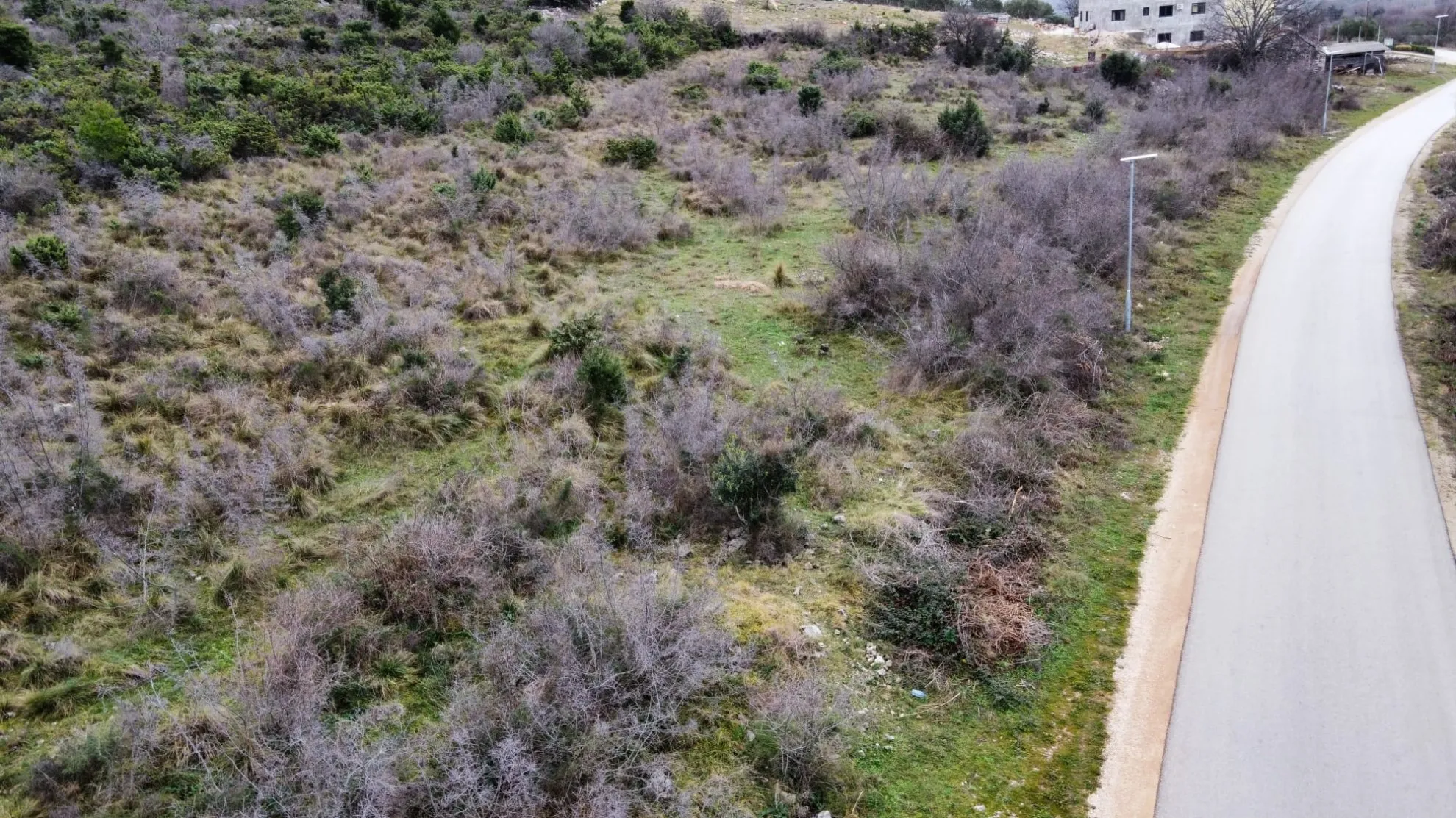 građevinsko zemljište uz cestu, stankovci-velim, 1050 m2 - slika 2