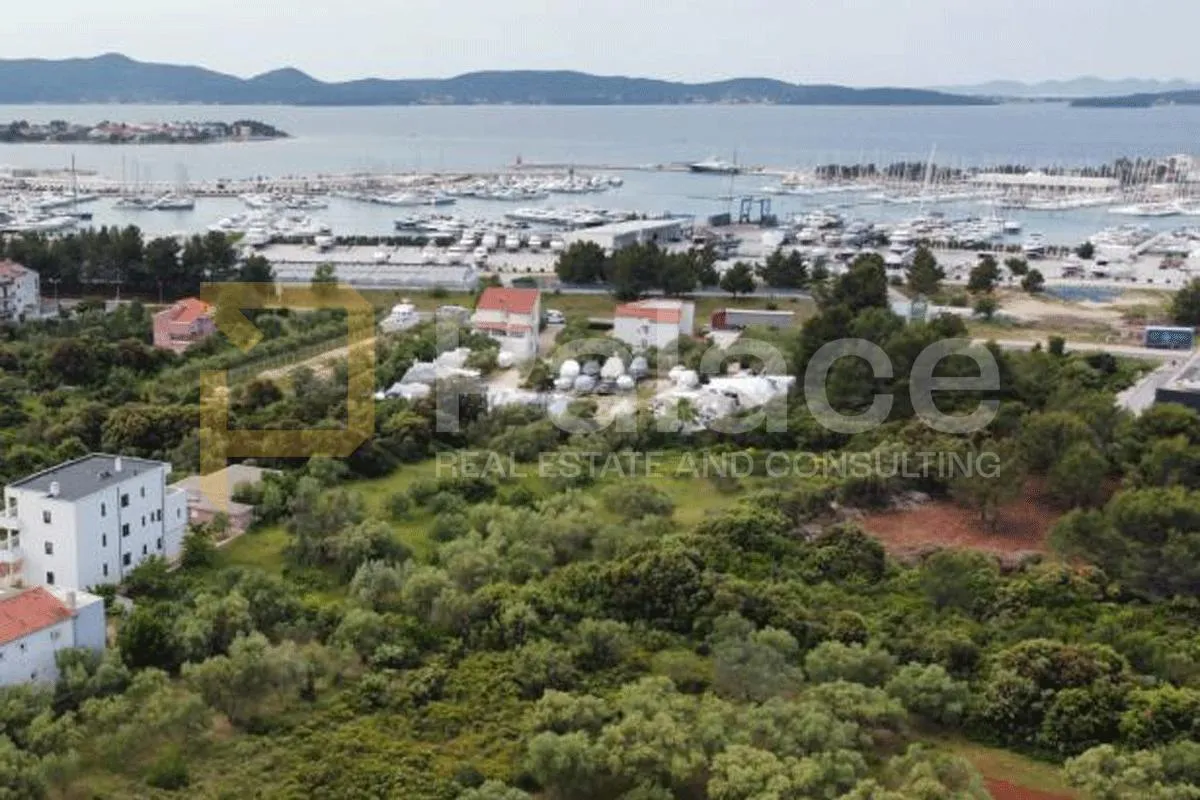 građevinsko zemljište u blizini mora u sukošanu – 1096 m² - slika 2