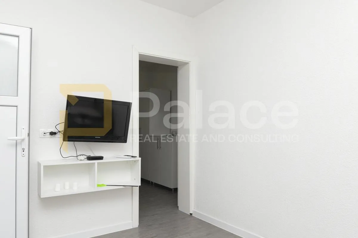 raslina: tri stana u prizemlju kuće 120m2 - slika 3