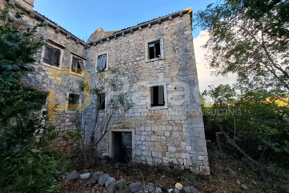 kamena kuća za renovaciju nadomak mora na zlarinu - slika 5