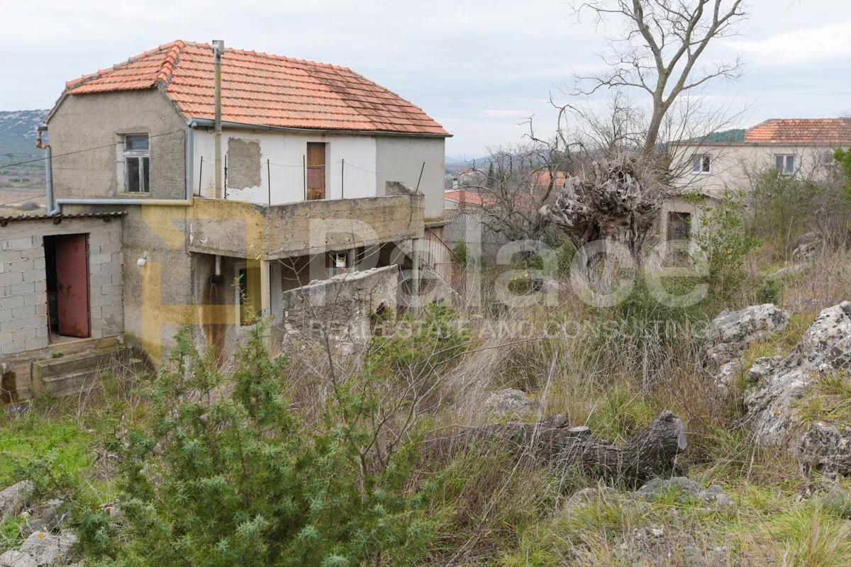 povoljno: kuća za renovaciju s okućnicom, pirovac-kašić 122 m2 - slika 3