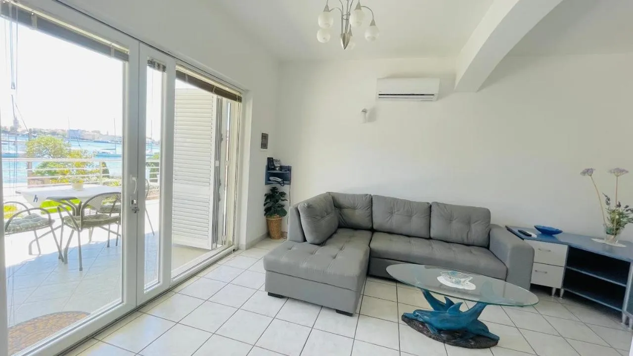 brodarica : elegantna vila samo 40 m od mora, zadar - slika 12