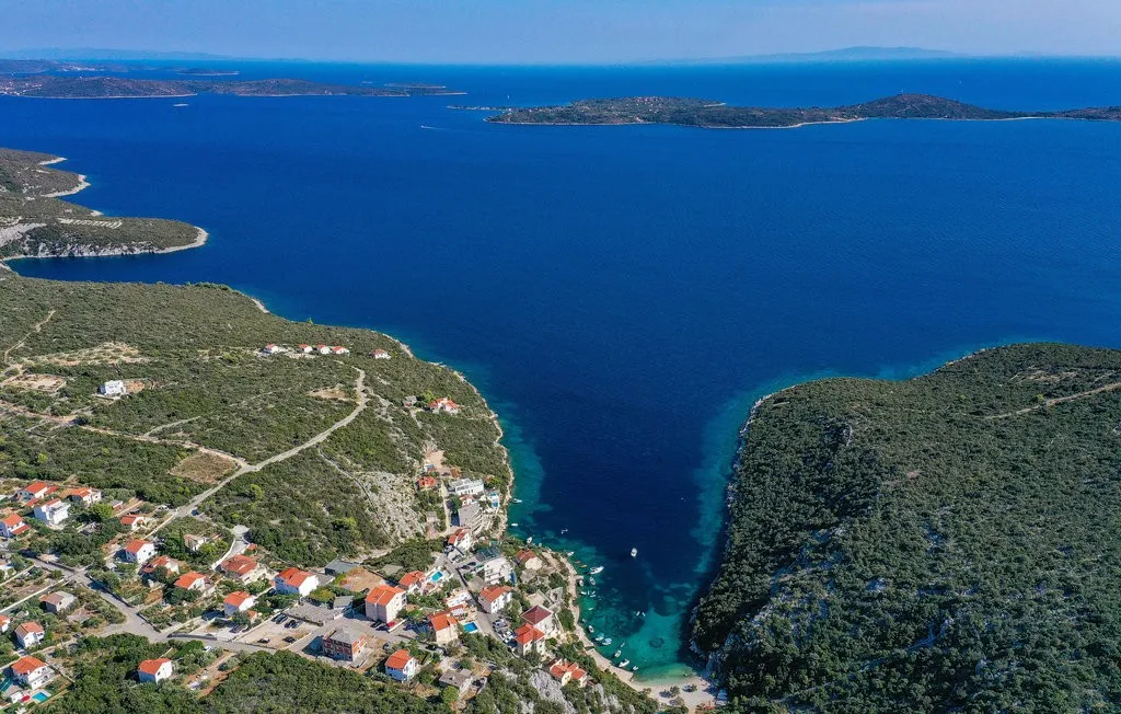 prekrasna kuća na prodaju u vinišću, 222 m2 - slika 20