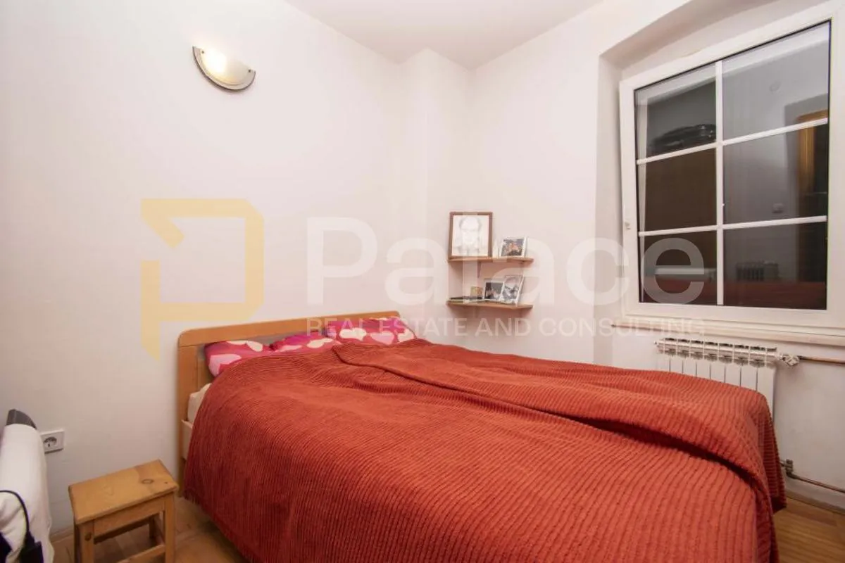 renovirana kuća na par koraka do šibenske rive - slika 12