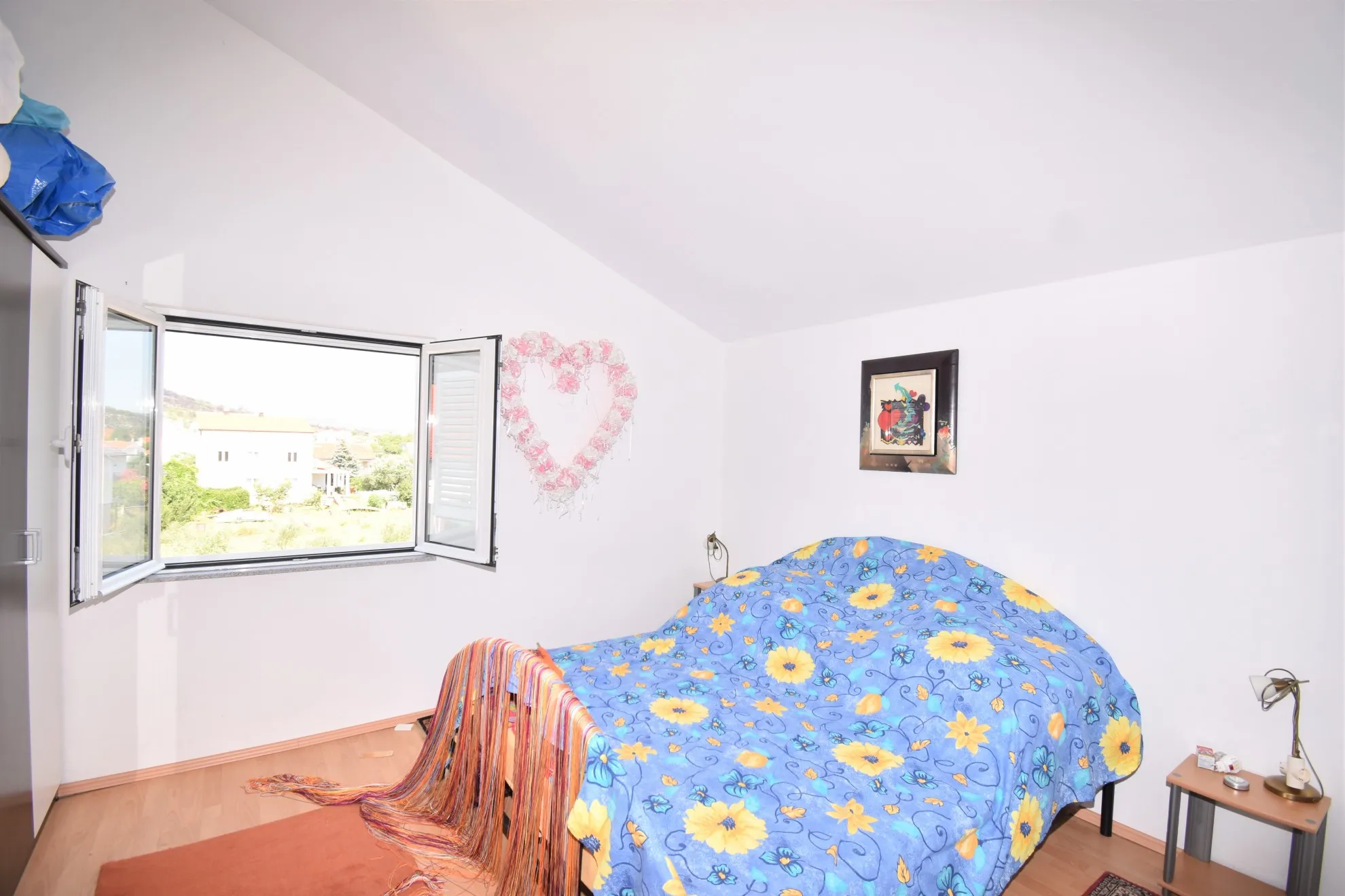 uređena kuća blizu mora s 2 stana i garažom, raslina 309 m2 - slika 13