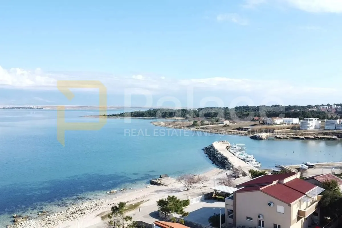 prvi red do mora, potpuno namješten stan 45m2 - slika 19