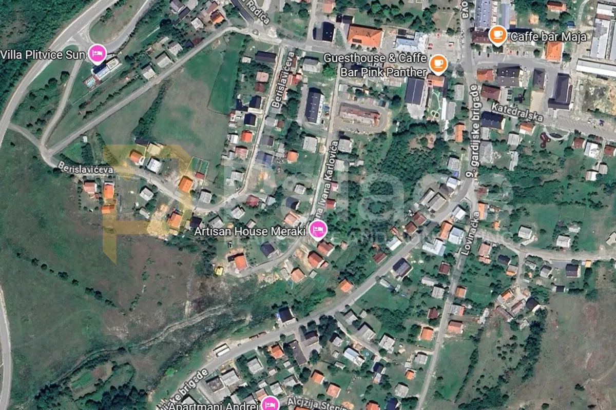 udbina : zemljište 1061 m2 s obiteljskom kućom i pomoćnom zgradom - slika 6