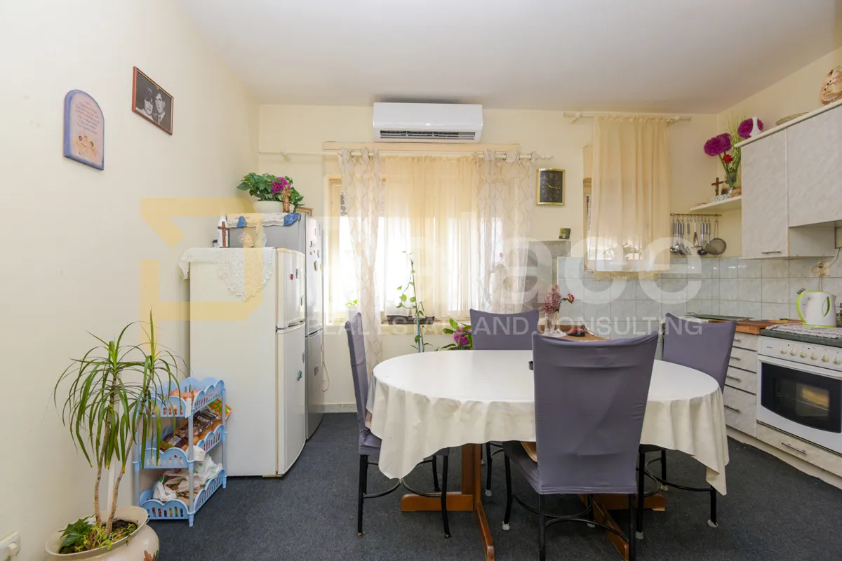 kuća s tri stana na odličnoj lokaciji u gradu - šibenik - slika 17
