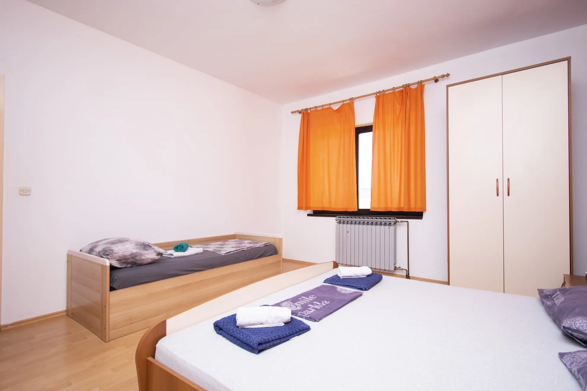 kuća na zemljištu od 3500 m2, vodice - slika 3