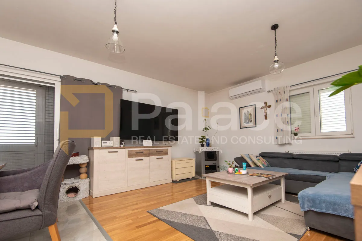 vodice - kuća s pogledom na more - 226m2 - slika 8