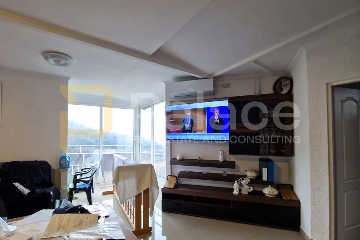 kuća s tri stana i velikom krovnom terasom - sveti kuzam, 181,08 m² - slika 18