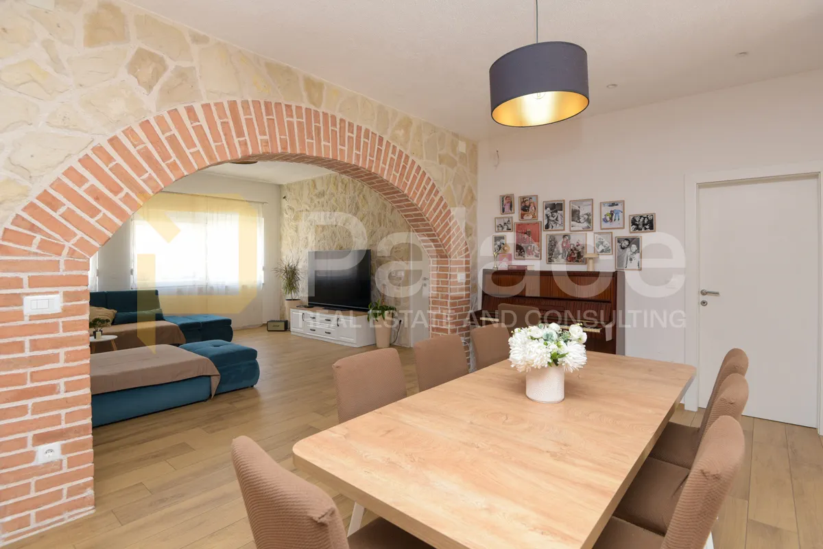 prekrasna moderna prizemnica s okućnicom u šibeniku, 196,25 m2 - slika 6