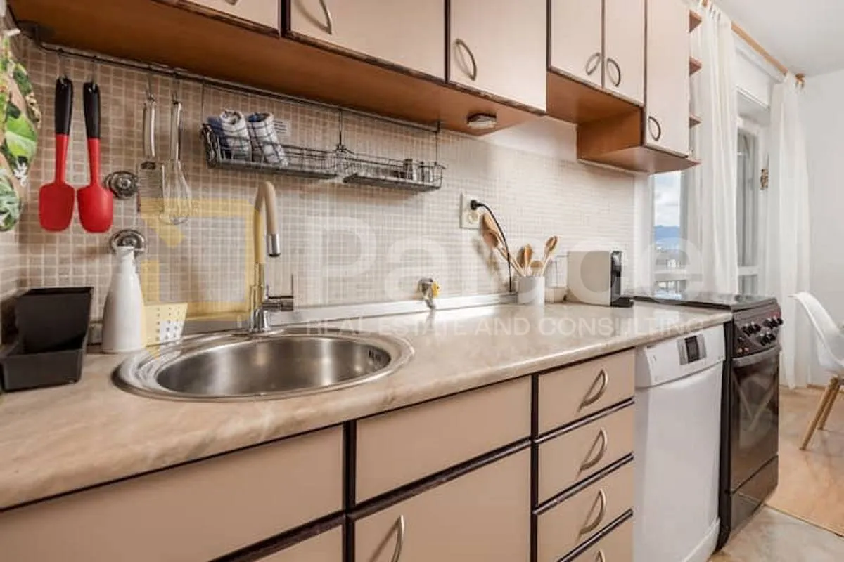 novouređen stan s 3 spavaće sobe na gornjoj vežici, 80 m2 - slika 8