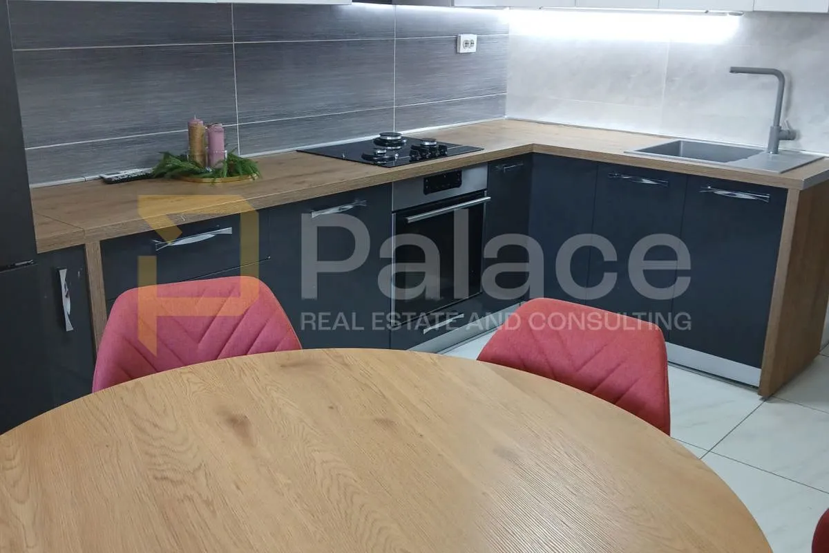 trosoban stan na prvom katu kuće, 66 m2 - stubalj, bilice - slika 2