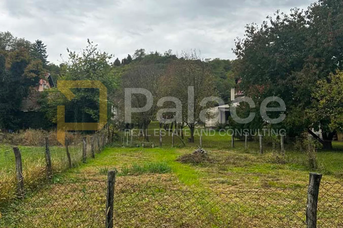 zagreb granešina , veliko zemljšte 4450m2 sa kućom i pomoćnim zgradama - slika 10