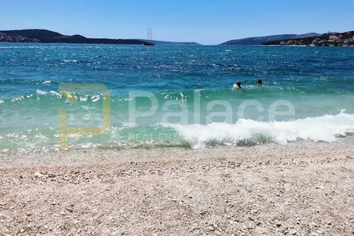 namješten stan s pogledom na more, seget donji, 79.50m², 2. kat - slika 20