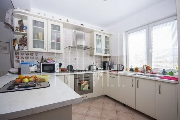 luksuzna vila: murter, katnica, 398 m2+1240m2 - slika 10