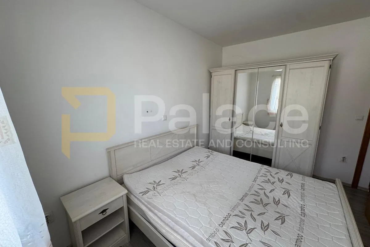 prostrana dvokatnica s okućnicom i garažom u kaštel sućurcu, 309,46 m2 - slika 3