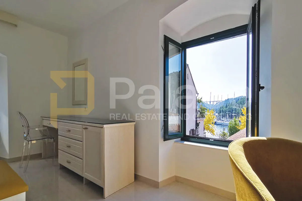 novouređeni i opremljeni hotel u skradinu 812 m2 - slika 18