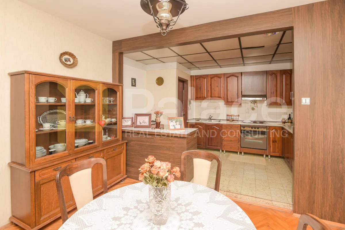 kuća s okućnicom i pogledom na more: brodarica, 572.00 m2 - slika 5