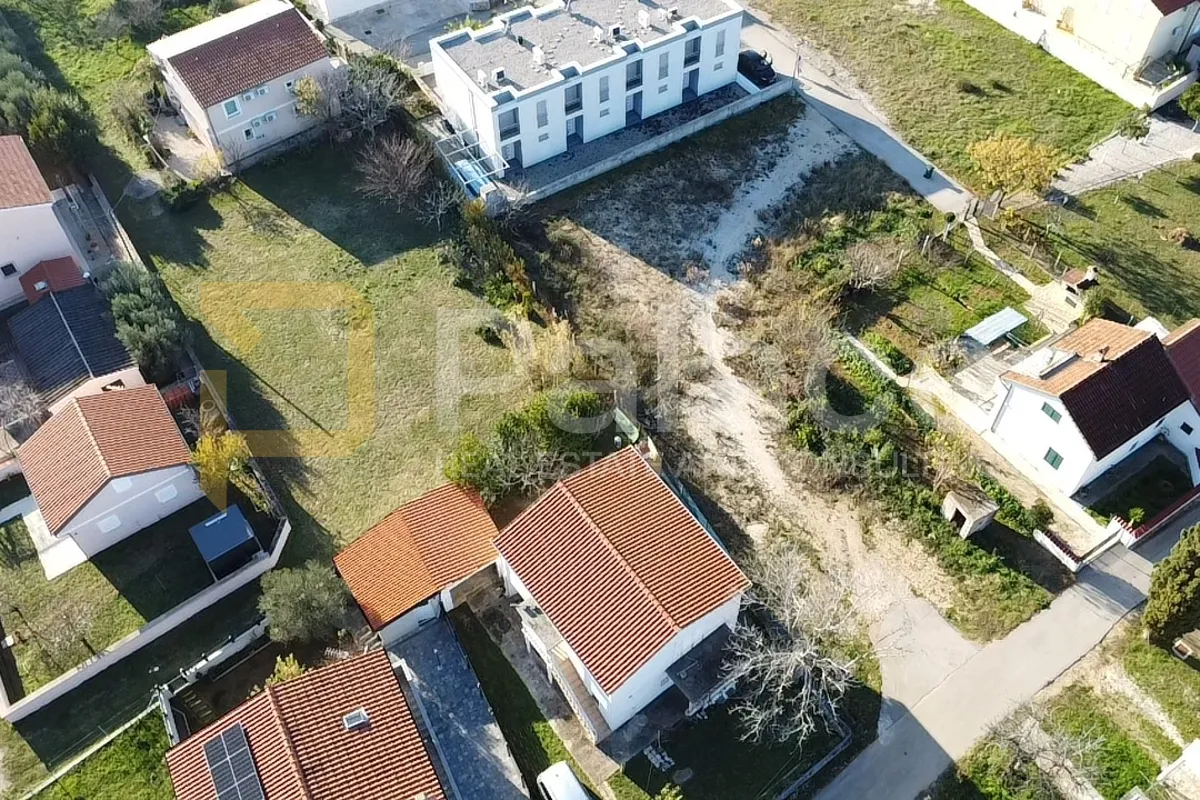 prilika! građevinsko zemljište s projektom - slika 2