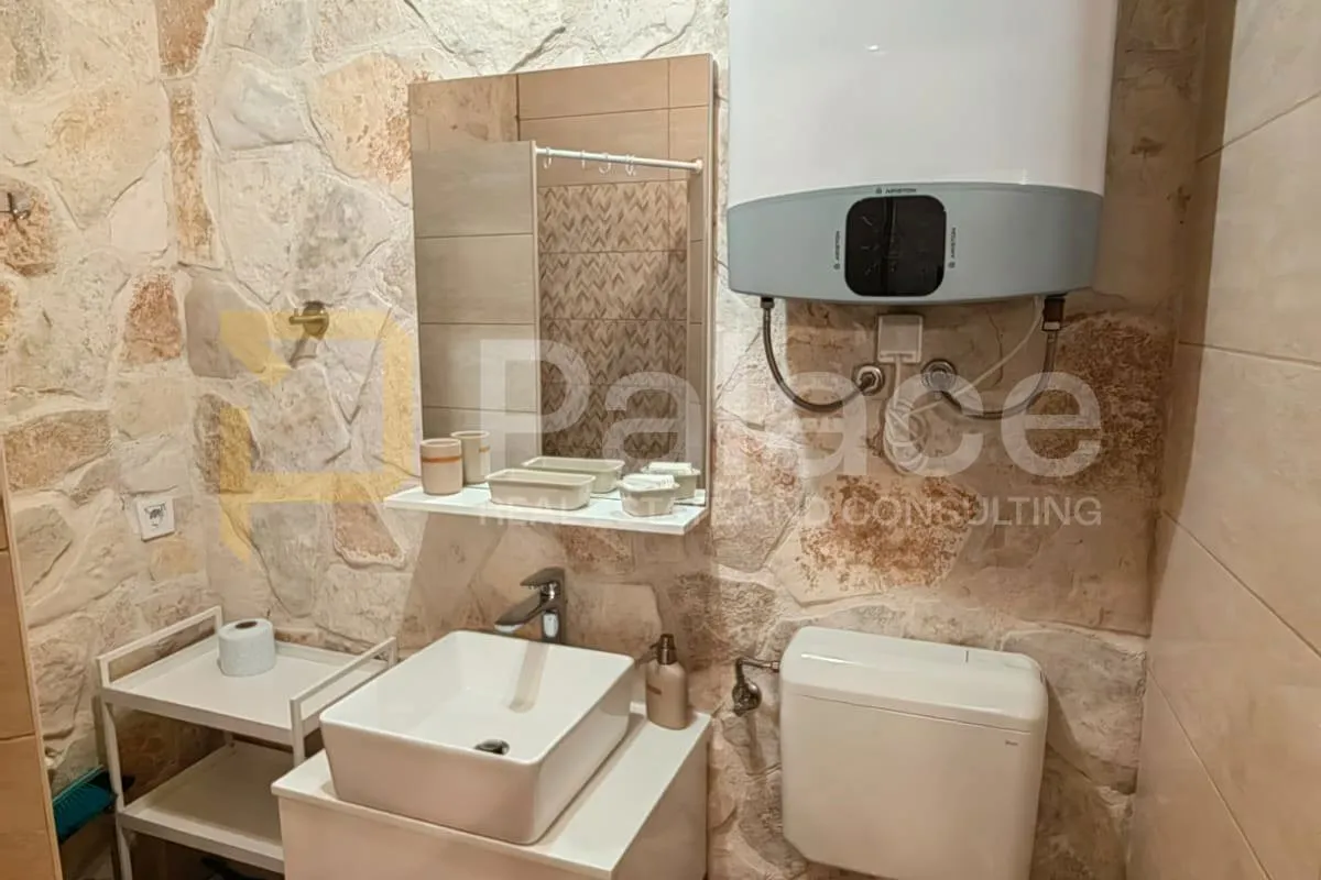 kamenita kuća s panoramskom terasom, dva apartmana – privlaka - slika 9