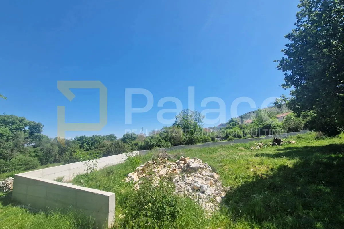top prilika: građevinski teren s 2 puta i priključkom struje, 771m2 - slika 2