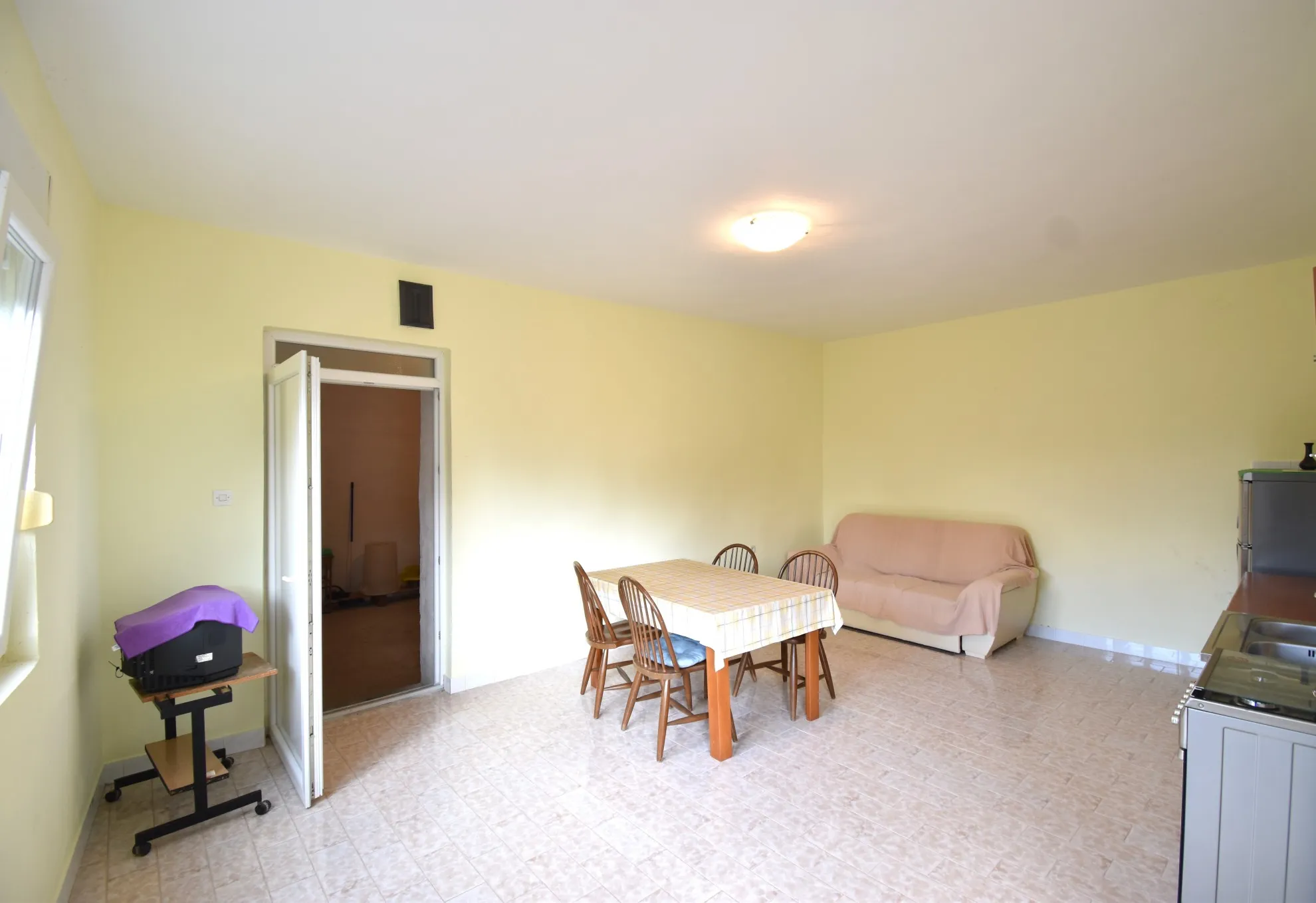 kuća s dvorištem, skradin - bratiškovci, 185 m2 - slika 2