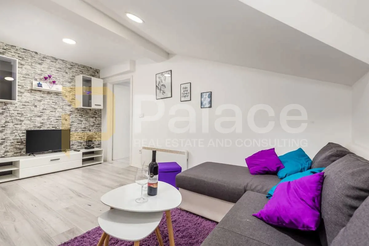 Top lokacija u Rijeci – trosobni stan blizu Rive, 72,77 m² - Rijeka