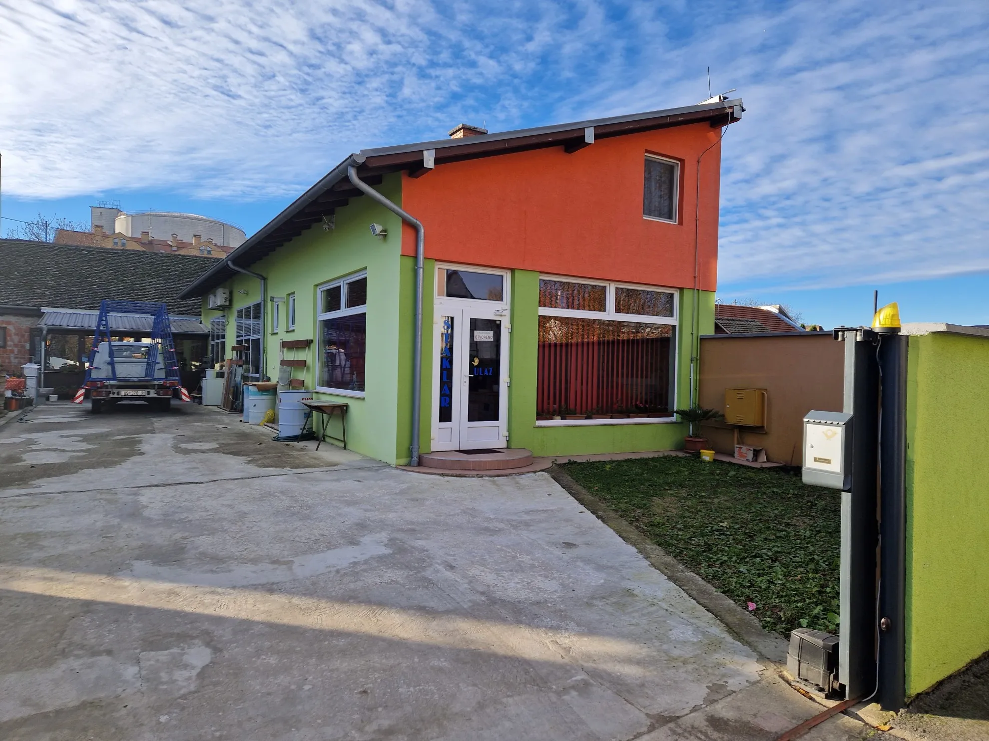 poslovni objekt s kućom,612m2.osijek - slika 7
