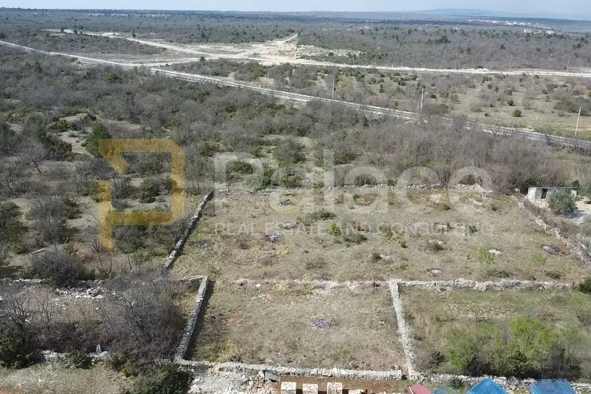 pridraga : građevinsko zemljište 500 m2 - slika 2