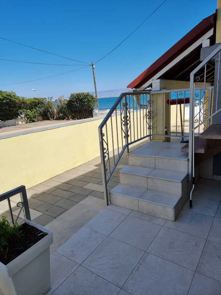 nin : apartmanska kuća na samoj obali - slika 3