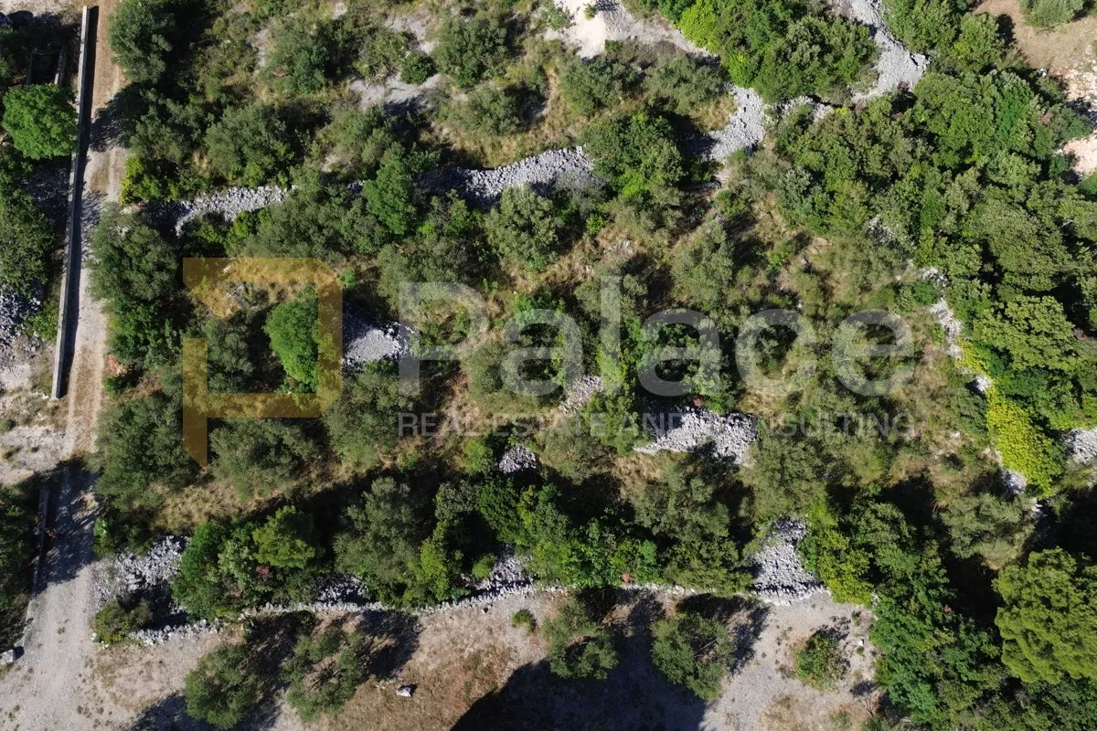 prodaja zemljišta u zoni r2 1627m2 - pirovac - slika 2