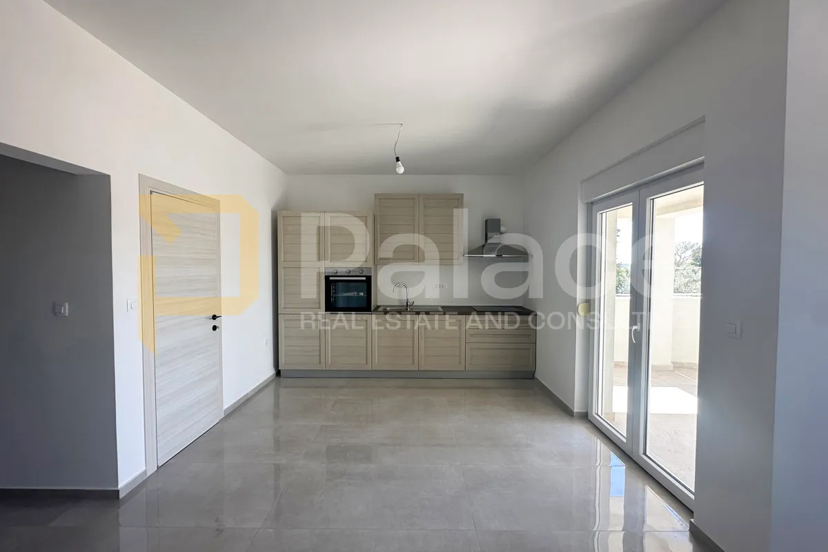 kuća s 2 stana i studio apartmanom, odlična prilika - šišan - slika 2