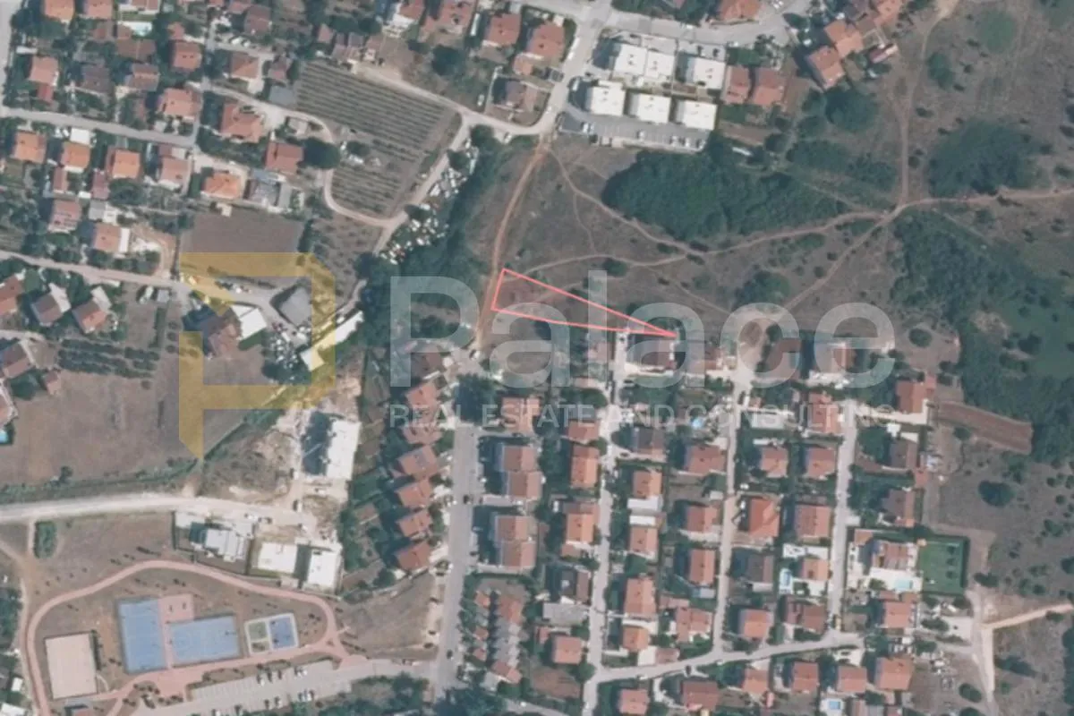 građevinsko zemljište 901 m² u valdebeku, blizina priključaka - slika 2
