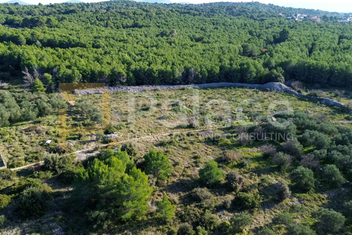 Građevinsko zemljište na odličnoj lokaciji za investicije - Brodarica - Brodarica, Šibenik