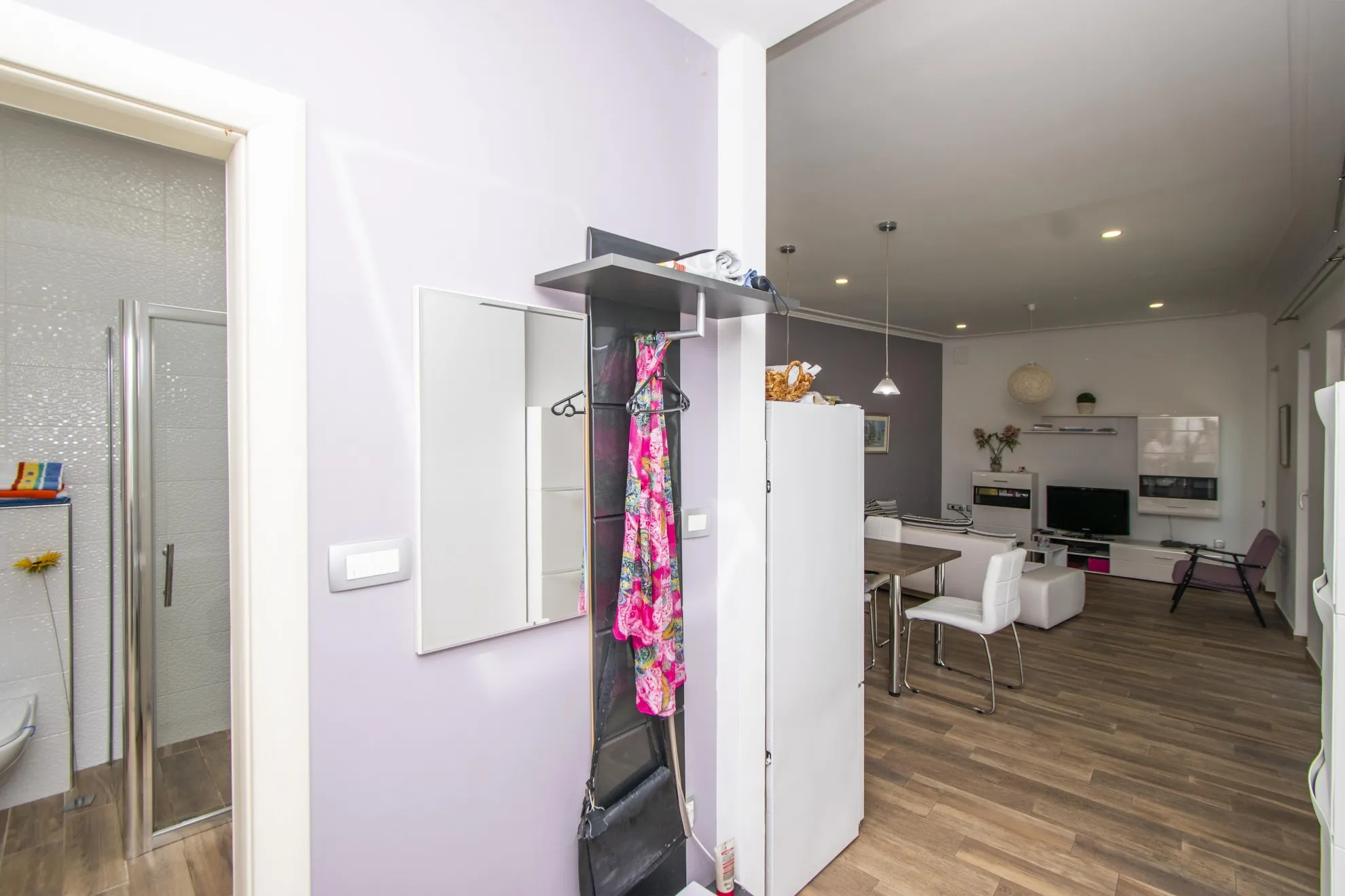 namješteni stan u prizemlju za poslovne ljude, centar šibenika, 50 m2 - slika 9