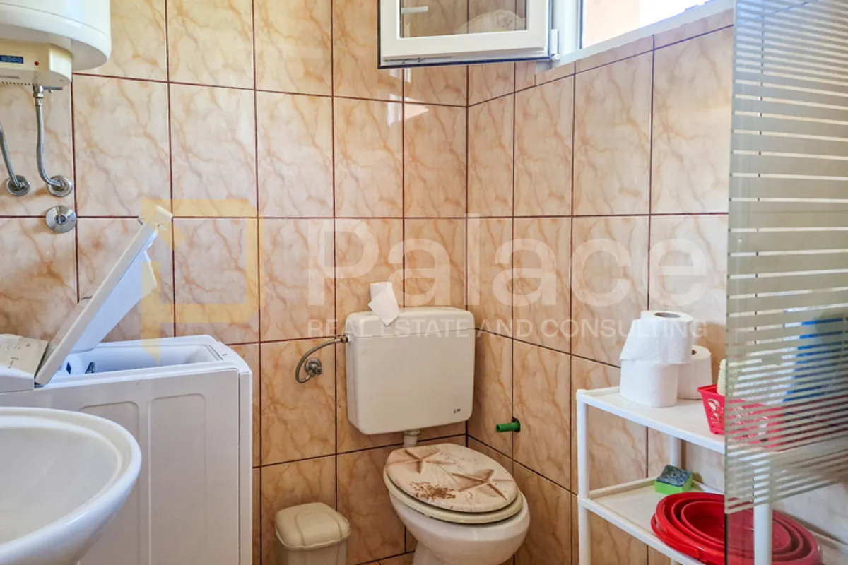 dvosoban stan s pogledom na more, rogoznica, 65 m2 - slika 6