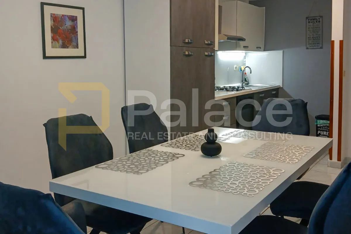 Trosoban stan sa okućnicom i dodatnim pomoćnim objektom, 117m2- Bilice - Stubalj, Bilice
