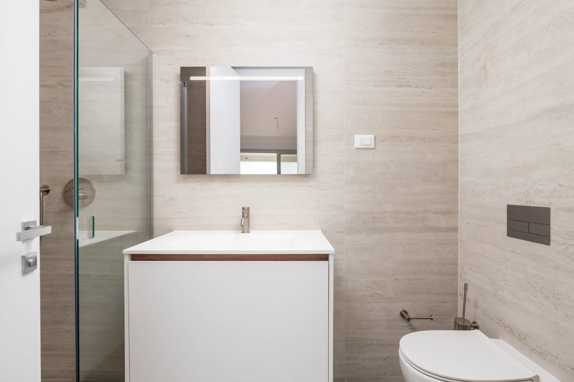 elegantni stan 95m² u opatiji s terasom, pogledom i garažom - slika 11