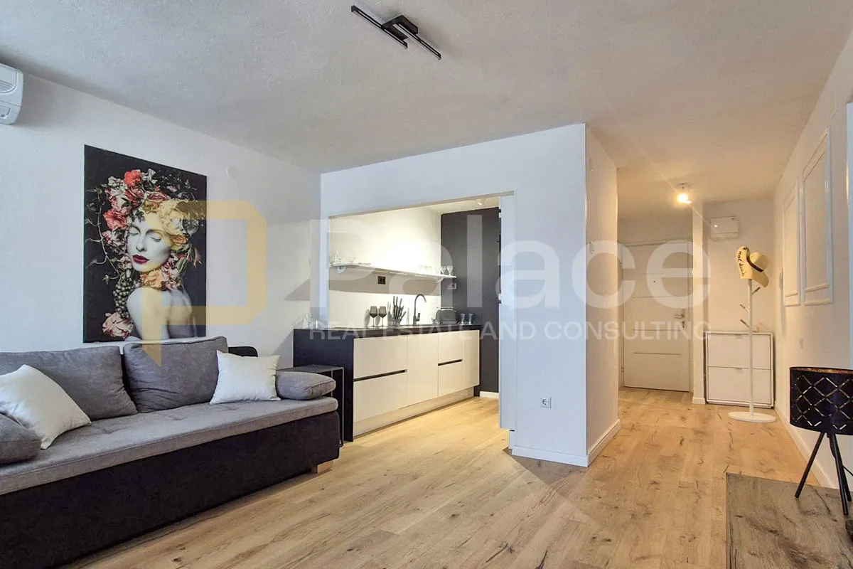 Kompletno renoviran i namješten stan, Baldekin, 43 m2 - Šibenik
