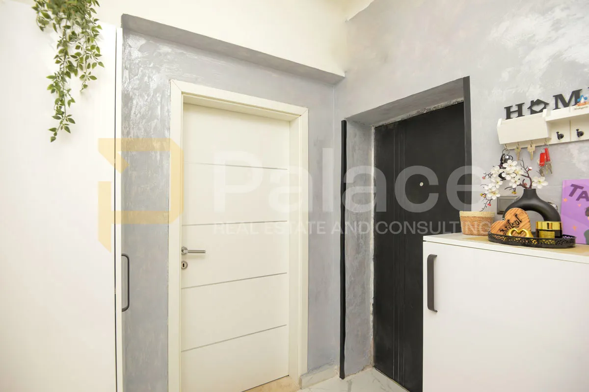 renoviran i skladno uređen stan u zgradi, mandalina 50 m2 - slika 9