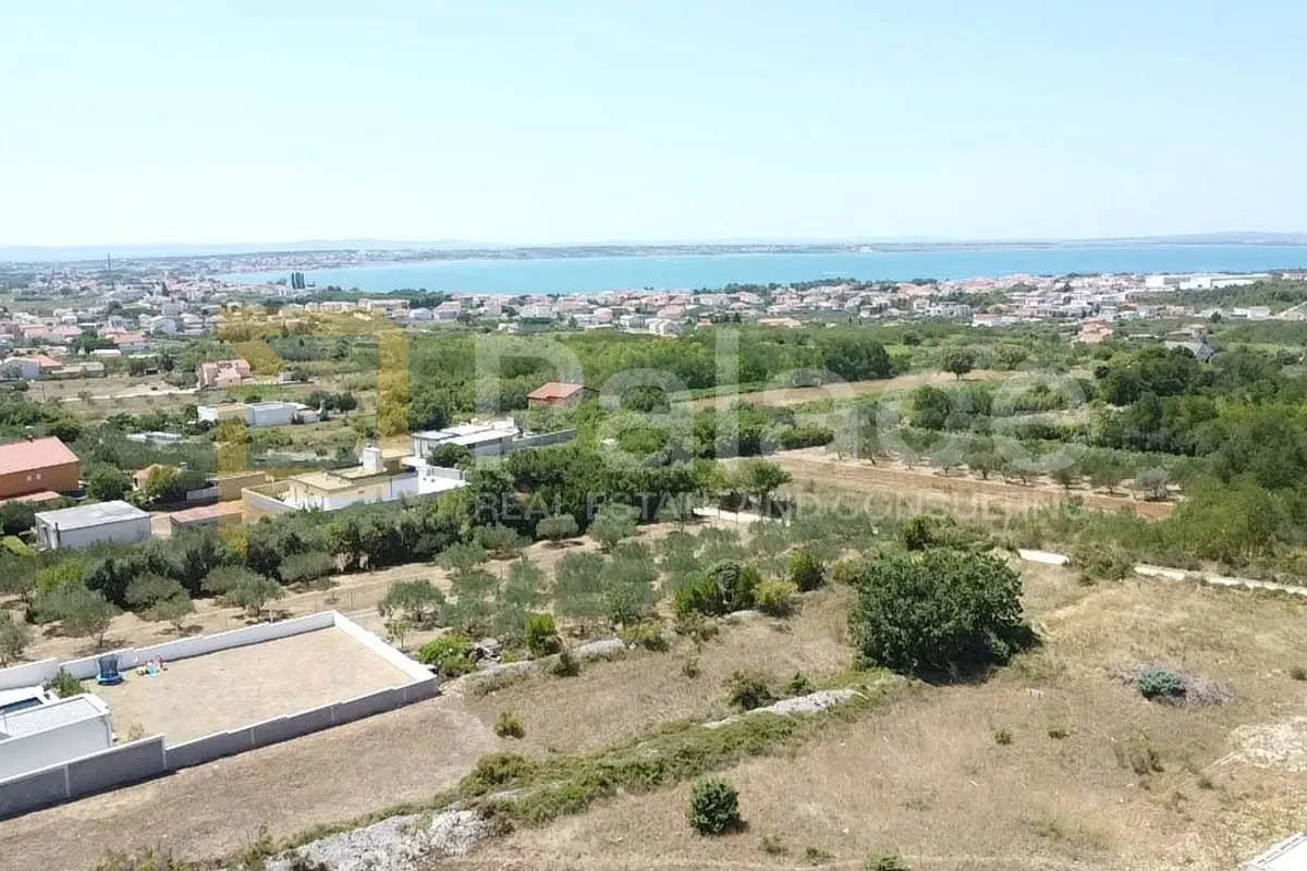 luksuzni novi stan, vrsi – 77 m² sa bazenom i pogledom na more - slika 10