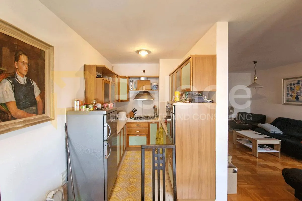 obiteljski dom – trosoban stan 70 m² s balkonom, malešnica - slika 6
